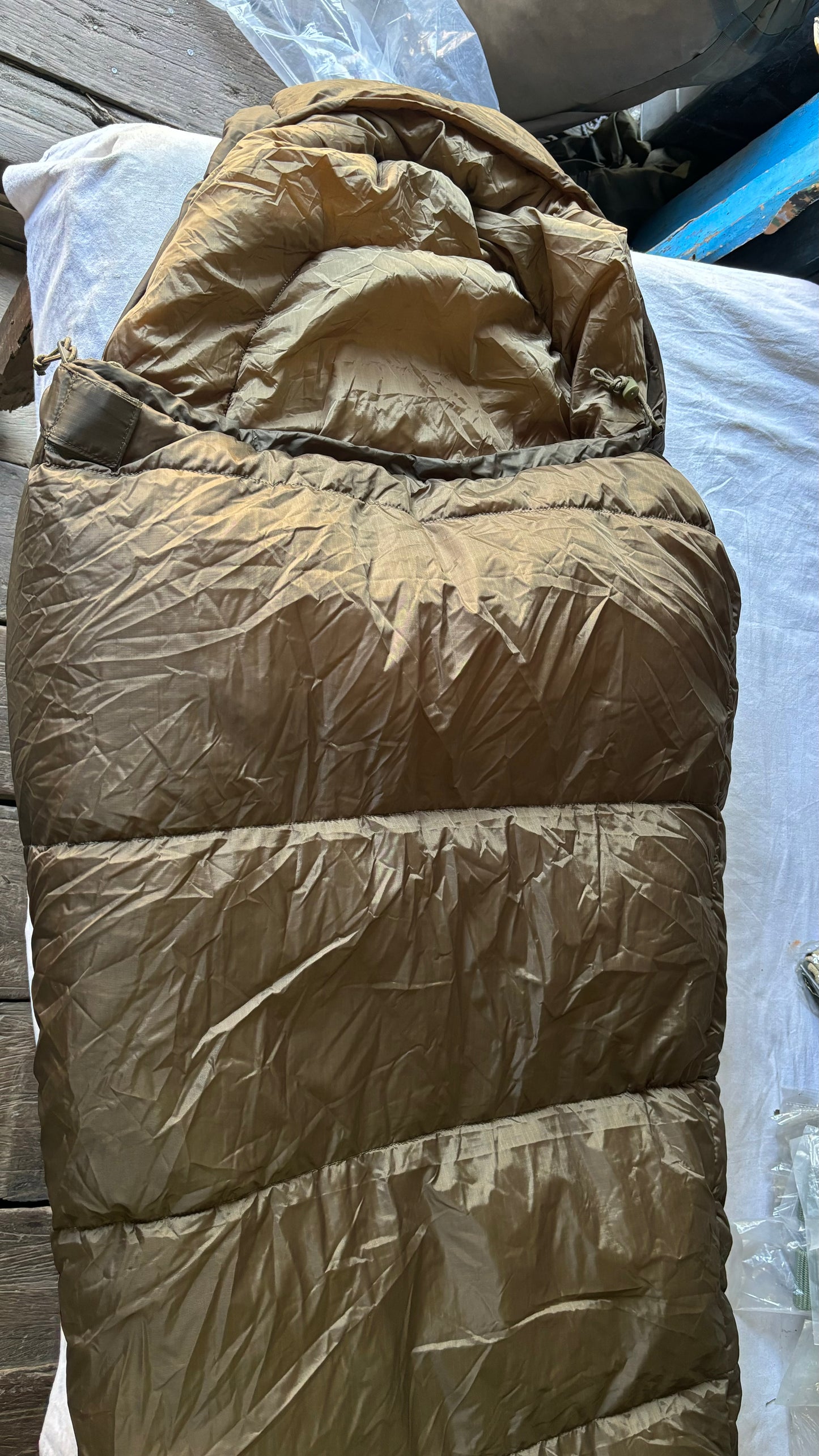 New Model ISSUE Sleeping bag (New)