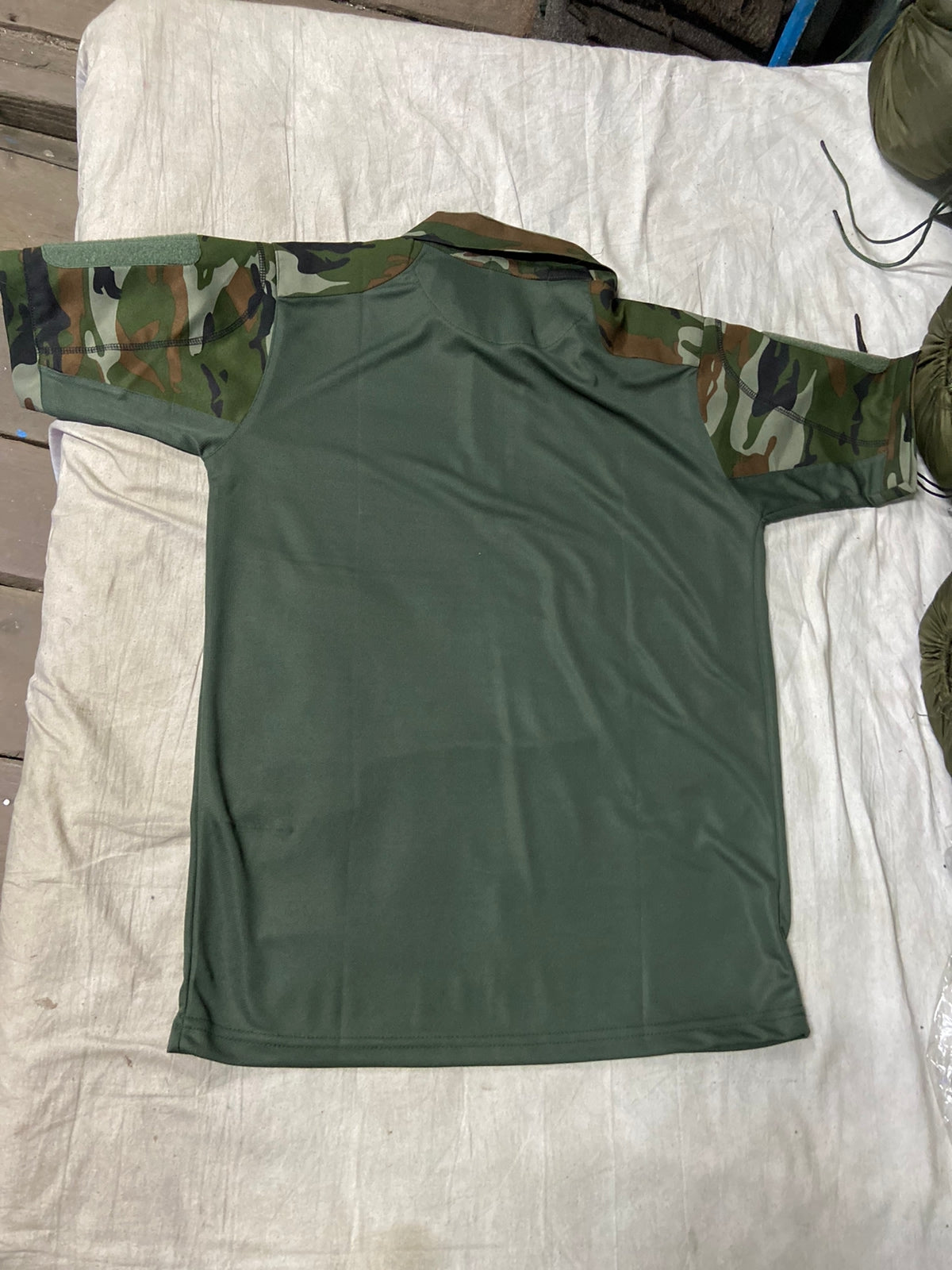 Army Collar T-shirt (Half)